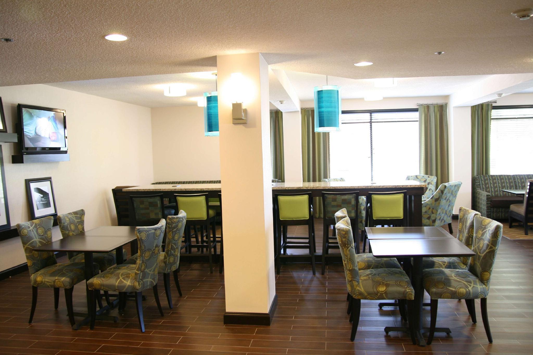 Spark By Hilton Colorado Springs I 25 Central Restoran foto