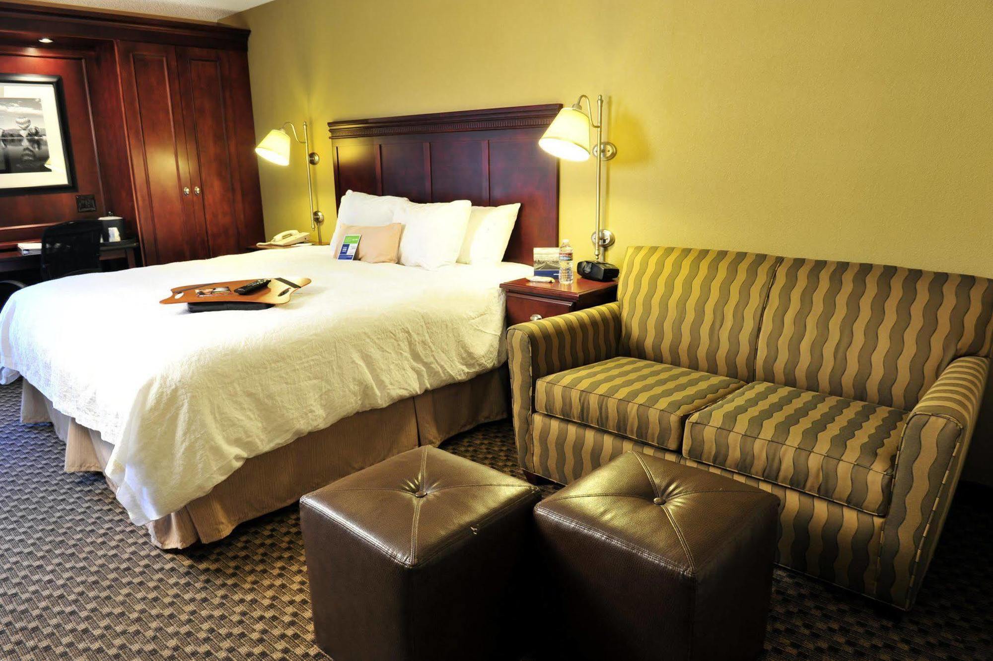 Spark By Hilton Colorado Springs I 25 Central Ruang foto