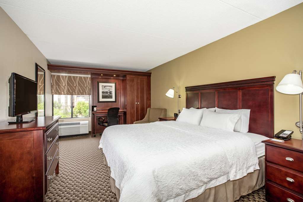 Spark By Hilton Colorado Springs I 25 Central Ruang foto